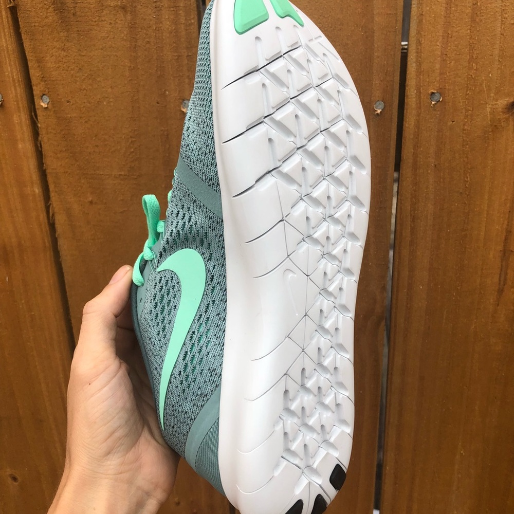 🧚🏻‍♂️emerald dream🧚🏻‍♂️Nike free rn🧚🏻‍♂️New - Picture 6 of 6